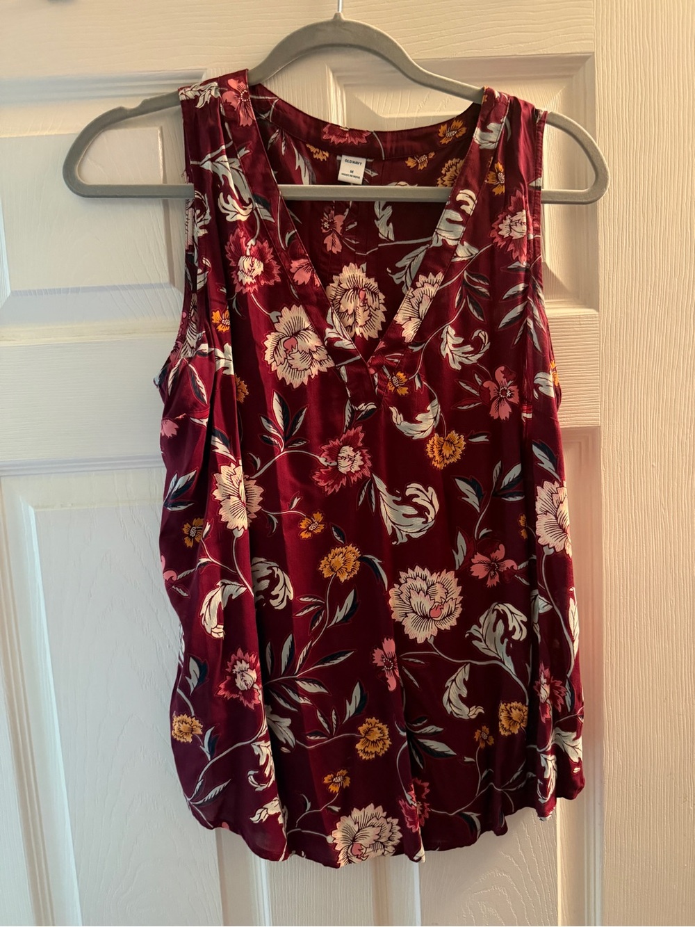 Old Navy Floral V-Neck Tank Top - Burgundy and White